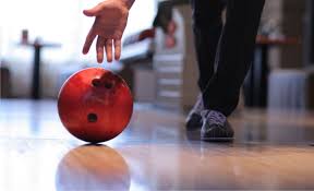 Игра в боулинг в Омске.Ultra Подарки. Игра в боулинг в Омске. Сервис: UltraPodarki.ru 8 800 505 95 30. Игра в боулинг, игра в боулинг Омск, боулинг Омск, купить боулинг Омск, играть в боулинг, играть в боулинг Омск