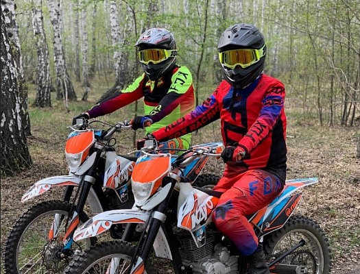 Катание на мотоцикле в Омске. ULTRA ПОДАРКИ. Купить катание на мотоцикле в Омске. Попробовав езду на мотоциклах, вы получите порцию адреналина и невероятные эмоции. Сервис: UltraPodarki.ru 8 800 505 95 30.. Катание на мотоцикле в Омске, прокат мотоциклов Омск, катание на мотоциклах, прокат мотоцикла, езда на мотоцикле Омск, езда на мотоцикле, мотопрогулка Омск, мотопрогулка, поездки на байке, личный мотоцикл, катание на мотоцикле, мотоциклетный шлем, увлечение поездками на мотоцикле, пристрастие к мотоциклам, сертификат на поездку на мотоцикле, прокатиться на мотоцикле, мото-транспорт, мото-треки, мото-поездки, езда на мотоцикле в Омске, катание на мотоцикле в Омске, мотоклуб в Омске
