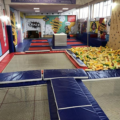  Батутный центр в Омске. Сервис Ultra Подарки. Купить подарочный сертификат в батутный центр, попробуйте прыжки на батуте в Омске. Сервис UltraPodarki.ru 8 (800) 555 95-30.. Батутный центр , батутный центр, батутный центр цены, батутный центр в Омске,  батутный парк, батут прыгать, прыжки +на батуте, батут Омск, батут спорт