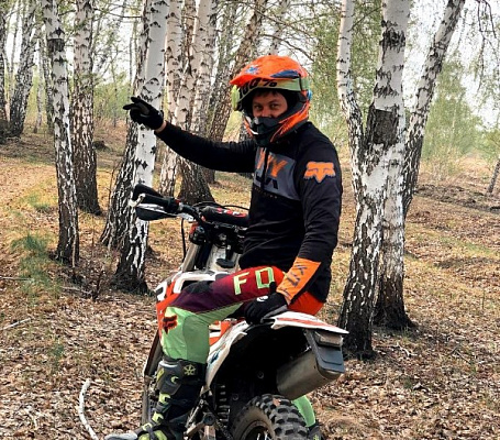 Катание на мотоцикле в Омске. ULTRA ПОДАРКИ. Купить катание на мотоцикле в Омске. Попробовав езду на мотоциклах, вы получите порцию адреналина и невероятные эмоции. Сервис: UltraPodarki.ru 8 800 505 95 30.. Катание на мотоцикле в Омске, прокат мотоциклов Омск, катание на мотоциклах, прокат мотоцикла, езда на мотоцикле Омск, езда на мотоцикле, мотопрогулка Омск, мотопрогулка, поездки на байке, личный мотоцикл, катание на мотоцикле, мотоциклетный шлем, увлечение поездками на мотоцикле, пристрастие к мотоциклам, сертификат на поездку на мотоцикле, прокатиться на мотоцикле, мото-транспорт, мото-треки, мото-поездки, езда на мотоцикле в Омске, катание на мотоцикле в Омске, мотоклуб в Омске
