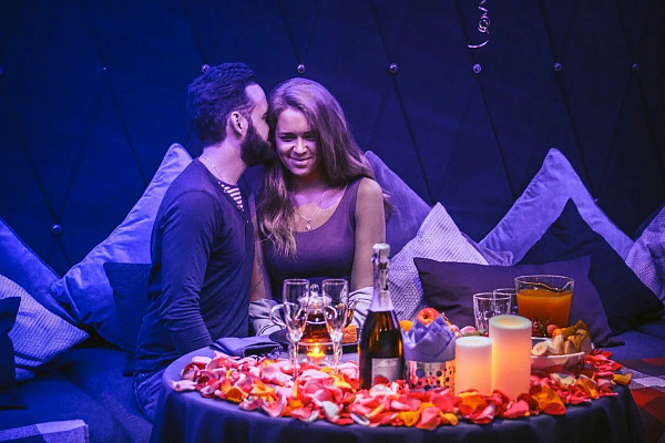 Романтическое свидание в кинотеатре в Омске. Ultra Подарки. Купить романтическое свидание в кинотеатре в Омске. Подарите самым близким незабываемые моменты и признайтесь в искренних чувствах. Сервис UltraPodarki.ru 8-800-505-95-30. Романтическое свидание в кинотеатре в Омске, свидание в Омске, свидание в кинотеатре, сертификат на свидание в кинотеатре, сертификат на свидание в Омске, купить свидание, купить свидание Омск, первое свидание, девушка свидание, хороший кинотеатре, романтический кинотеатре, романтический вечер, романтический ужин, романтические любимому, романтическая музыка