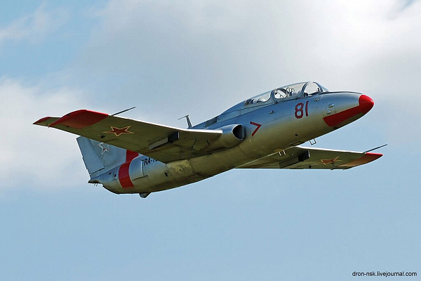 Полет на самолете в Омске. Ultra Подарки. Купить полёт на самолёте в Омске. Испытайте невероятные ощущения от прогулки на самолёте или порадуйте своих близких подарив сертификат на полет в подарок. Сервис UltraPodarki.ru 8 800 505 95 30. полёт на самолёте, сертификат на полёт, цены самолёт, полёт в подарок, реальный полёт, реальный полёт на самолёте, купить полёт Омск, полёт на самолёте Омск, сертификат на полёт Омск, цены полёт Омск