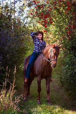 Верховая езда на лошадях в Омске. Подарочные сертификаты Ultra Подарки. Купить оригинальный подарок или подарочный сертификат на Верховая езда на лошадях в Омске. Сервис UltraPodarki.ru 8-800-505-9530. Катание на лошадях, Прогулка на лошади, Прогулка на лошадях для двоих, Верховая езда на лошадях, конный клуб, Конный клуб, конная прогулка, конная прогулка в Омске