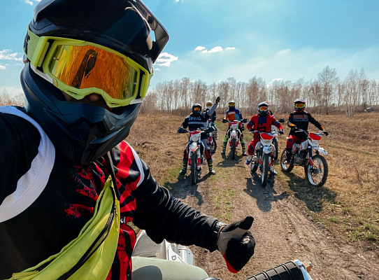 Катание на мотоцикле в Омске. ULTRA ПОДАРКИ. Купить катание на мотоцикле в Омске. Попробовав езду на мотоциклах, вы получите порцию адреналина и невероятные эмоции. Сервис: UltraPodarki.ru 8 800 505 95 30.. Катание на мотоцикле в Омске, прокат мотоциклов Омск, катание на мотоциклах, прокат мотоцикла, езда на мотоцикле Омск, езда на мотоцикле, мотопрогулка Омск, мотопрогулка, поездки на байке, личный мотоцикл, катание на мотоцикле, мотоциклетный шлем, увлечение поездками на мотоцикле, пристрастие к мотоциклам, сертификат на поездку на мотоцикле, прокатиться на мотоцикле, мото-транспорт, мото-треки, мото-поездки, езда на мотоцикле в Омске, катание на мотоцикле в Омске, мотоклуб в Омске
