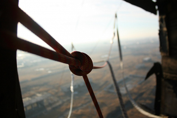 Роупджампинг - прыжки с верёвкой в Омске. Подарочные сертификаты Ultra Подарки. Роупджампинг в Омске - Экстремальный оригинальный подарок или подарочный сертификат на Роупджампинг - прыжки с верёвкой. Сервис UltraPodarki.ru 8-800-505-95-30. роупджампинг Омск, прыжок веревка Омск, роупджампинг, прыжок веревка, прыжок с веревкой, Подарок, подарочный сертификат, экстрим, экстремальный подарок