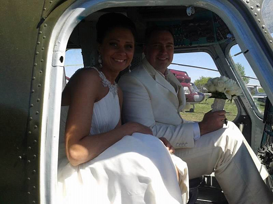 Полёт на вертолете в Омске. Ultra Подарки. Полёт на вертолете в Омске. Попробуйте полёт на вертолете. Сервис: UltraPodarki.ru 8 800 505 95 30. Полёт на вертолете, вертолет Омск, экскурсия на вертолете Омск, купить вертолет Омск