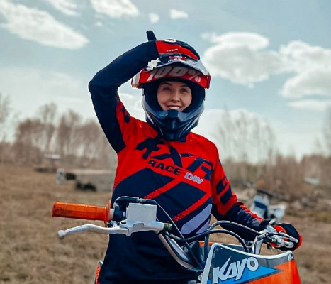 Катание на мотоцикле в Омске. ULTRA ПОДАРКИ. Купить катание на мотоцикле в Омске. Попробовав езду на мотоциклах, вы получите порцию адреналина и невероятные эмоции. Сервис: UltraPodarki.ru 8 800 505 95 30.. Катание на мотоцикле в Омске, прокат мотоциклов Омск, катание на мотоциклах, прокат мотоцикла, езда на мотоцикле Омск, езда на мотоцикле, мотопрогулка Омск, мотопрогулка, поездки на байке, личный мотоцикл, катание на мотоцикле, мотоциклетный шлем, увлечение поездками на мотоцикле, пристрастие к мотоциклам, сертификат на поездку на мотоцикле, прокатиться на мотоцикле, мото-транспорт, мото-треки, мото-поездки, езда на мотоцикле в Омске, катание на мотоцикле в Омске, мотоклуб в Омске
